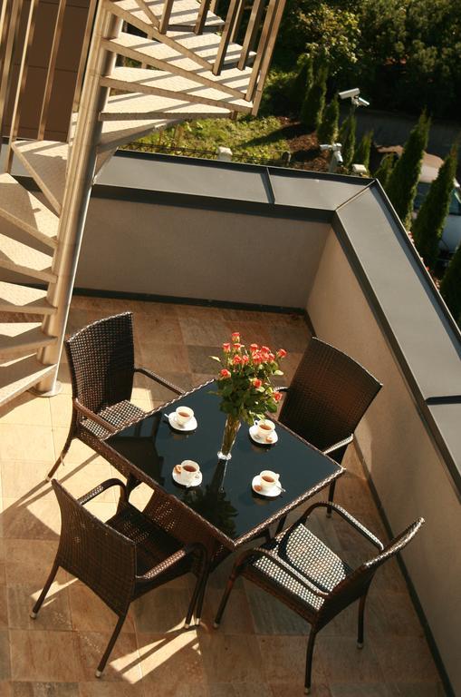 Katrin Apartments ยูร์มาลา ภายนอก รูปภาพ